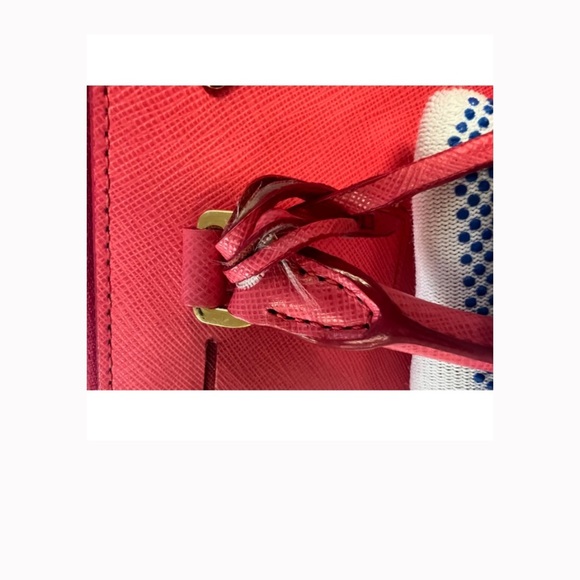 - Prada
Double Zip Lux Tote Saffiano Leather Medium - Picture 13 of 16